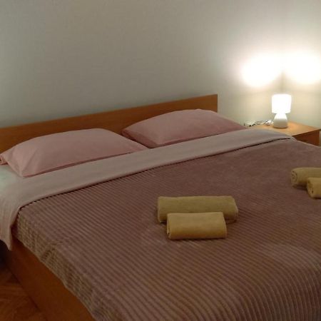 Apartman Borna สตารีกราด-ปาเคลนีซา ภายนอก รูปภาพ