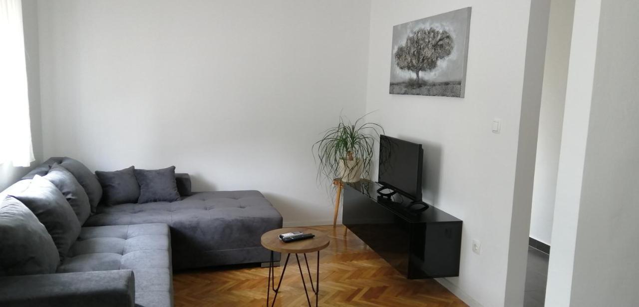Apartman Borna สตารีกราด-ปาเคลนีซา ภายนอก รูปภาพ